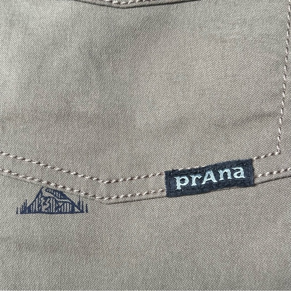 Prana Men’s Brion Olive Green Nylon Shorts With Mountain Print Size 28 X… - Picture 7 of 12